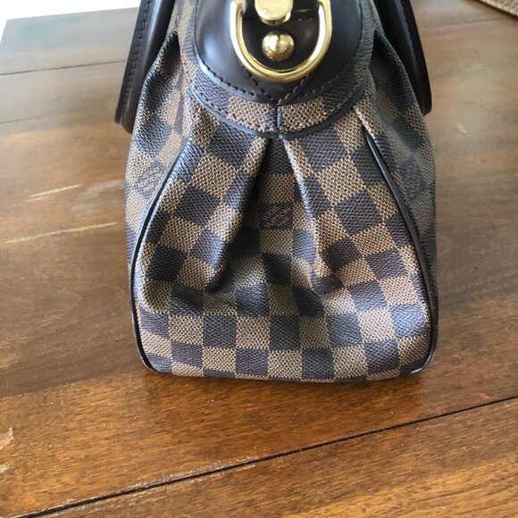 Louis Vuitton Trevi Handbag Damier PM - Picture 2 of 15